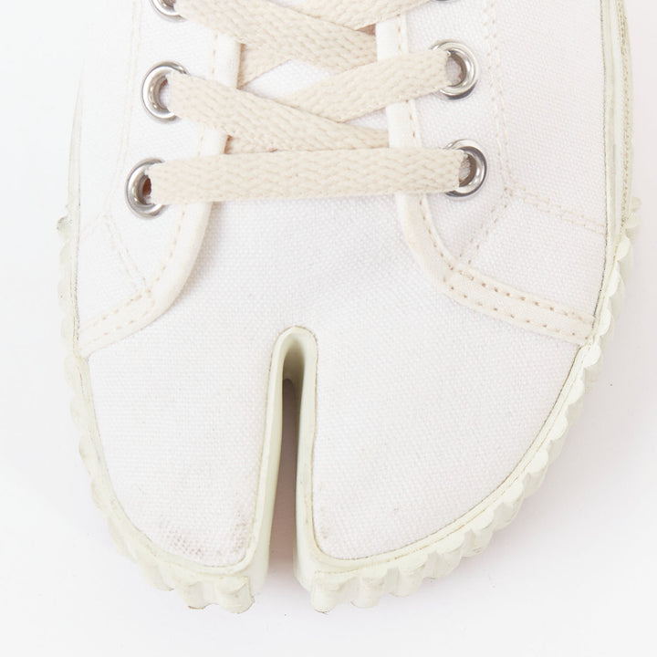 MAISON MARGIELA Tabi white canvas off-white laced low top sneakers EU41