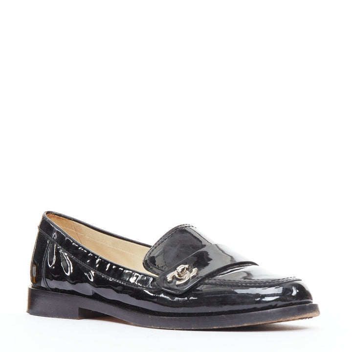 CHANEL black patent leather interlocking CC logo loafers EU36.5