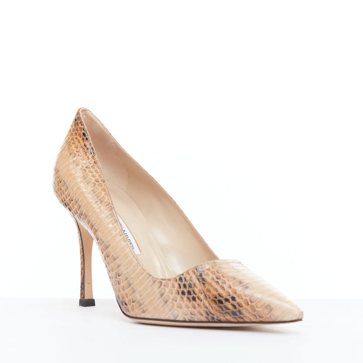 MANOLO BLAHNIK nude coated scaled leather slim heel pumps EU39