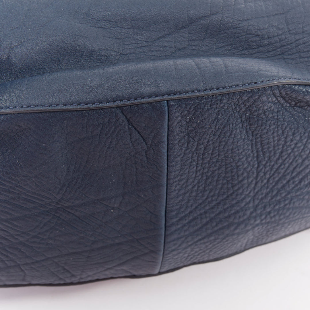 BURBERRY 2023 Knight Medium navy blue calfskin mechanical hardware shoulder bag