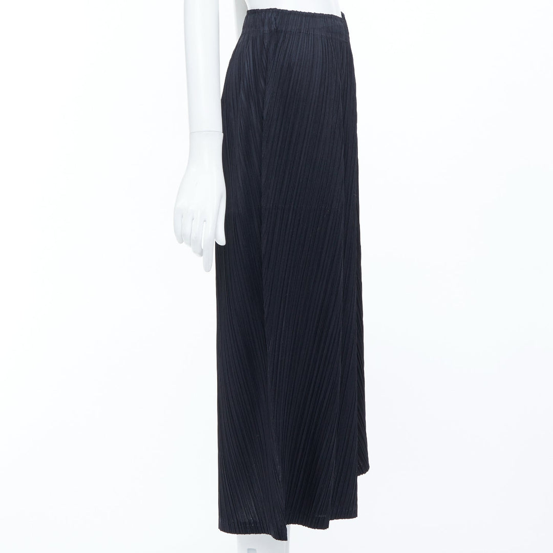 ISSEY MIYAKE Pleats Please black plisse elastic waist cropped pants JP3 L