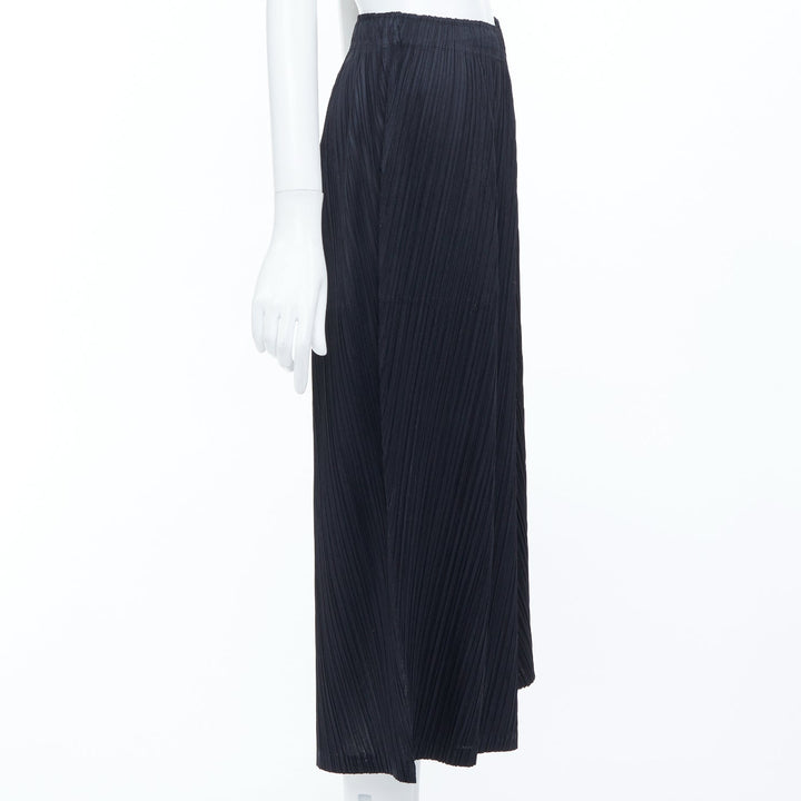 ISSEY MIYAKE Pleats Please black plisse elastic waist cropped pants JP3 L