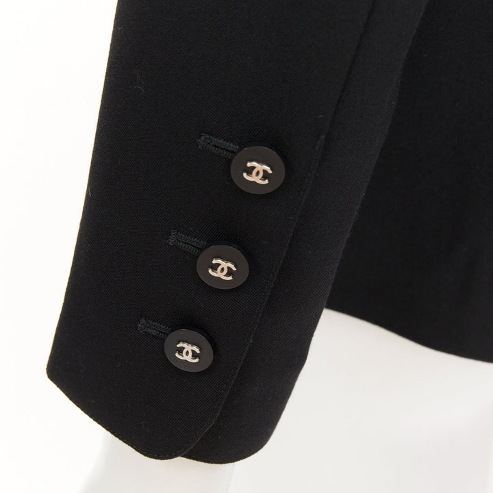 CHANEL 1996 Vintage black wool single cc logo button pocket blazer FR36 XS