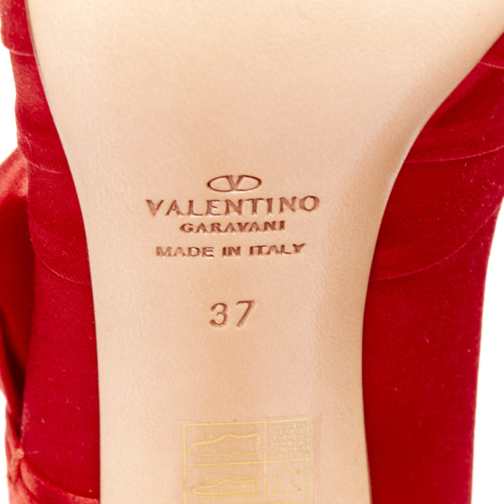 VALENTINO red pleated satin ribbon bow peep toe stiletto pumps EU37
