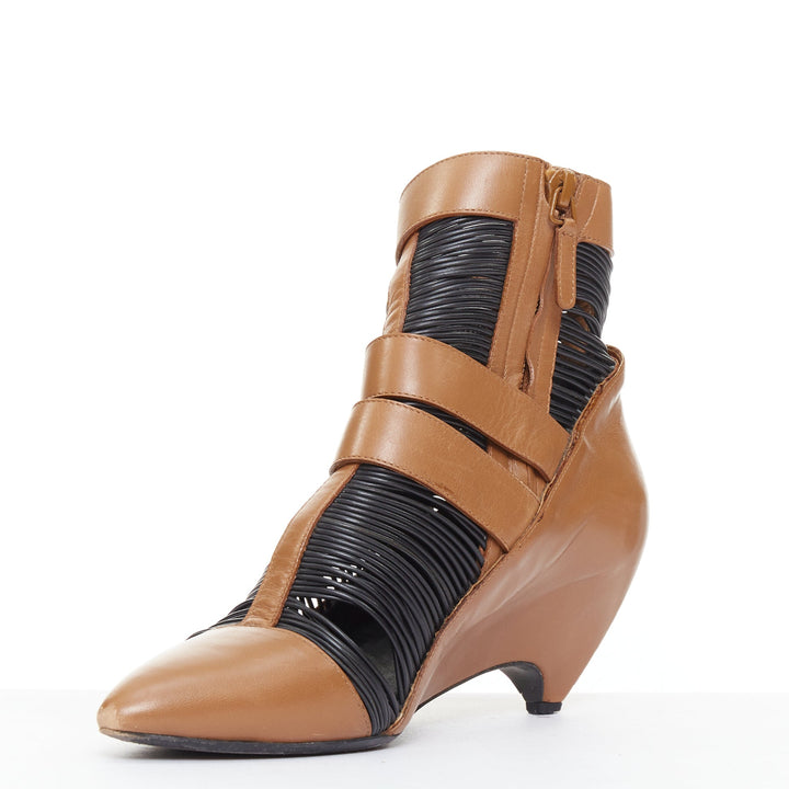 rare BALENCIAGA Nicolas Ghesquiere brown black wired buckle ankle bootie EU37