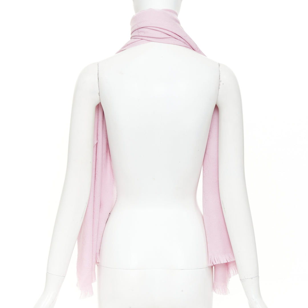 GUCCI GG Supreme 100% wool pink  monogram jacquard fringed edge shawl scarf