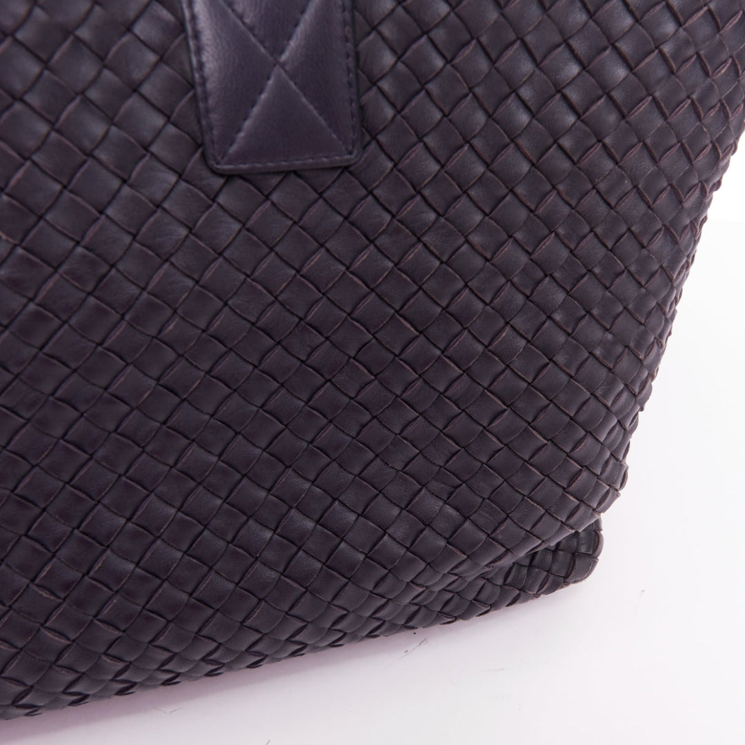 BOTTEGA VENETA Cabat Medium Limited navy blue woven lambskin slouchy tote bag