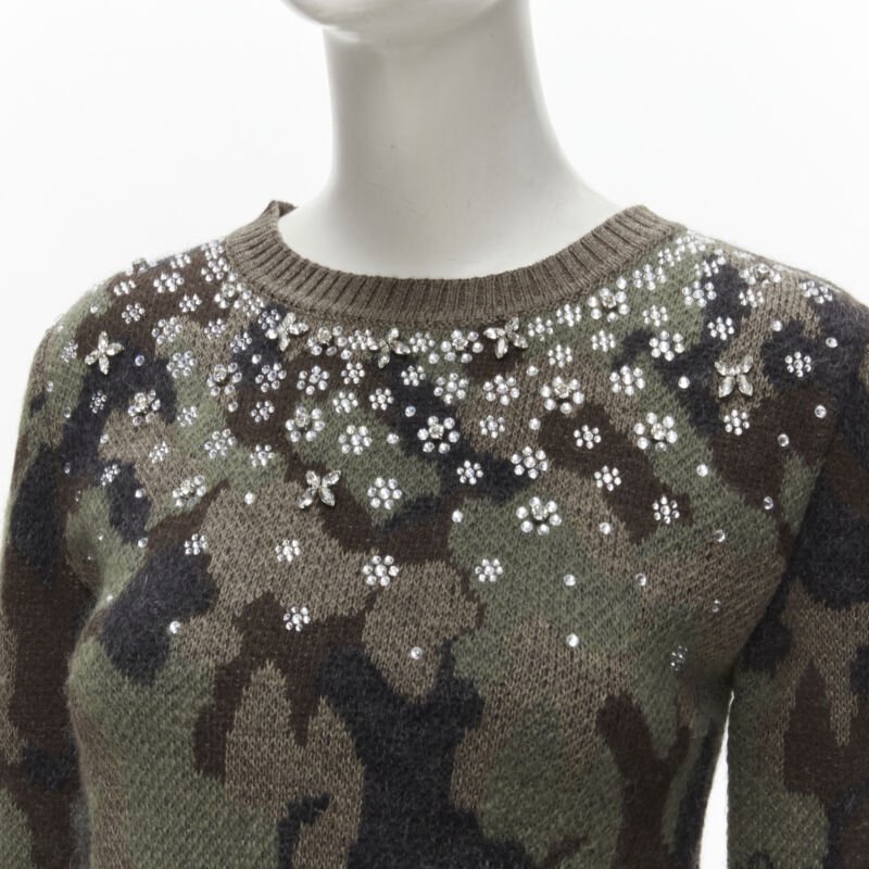 GIAMBATTISTA VALLI 2021 green camo crystal embellished cropped sweater IT38 XS