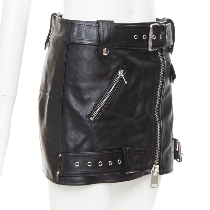 ALEXANDER MCQUEEN 2023 black cowhide leather silver biker zip skirt IT36 XXS