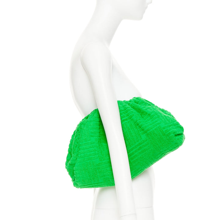 BOTTEGA VENETA 2021 The Pouch green Intrecciato terrycloth frame clutch bag