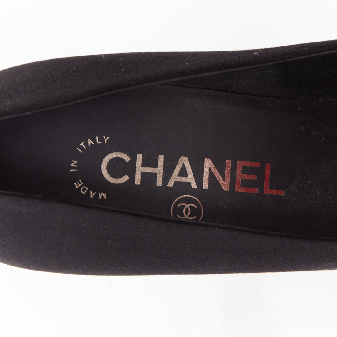 CHANEL 2016 Runway Serpent Pearl black satin CC pearl crystal snake  pump EU38