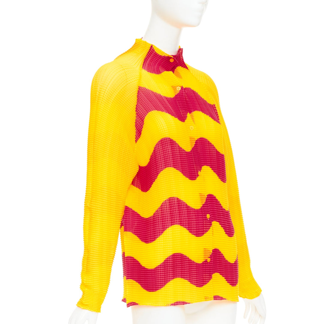 rare ISSEY MIYAKE Pleats Please graphic yellow red wave plisse hi neck top JP2 M