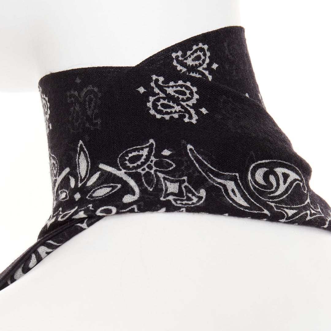 SAINT LAURENT 2019 Bandana Lavalliere Tie black white wool paisley print scarf