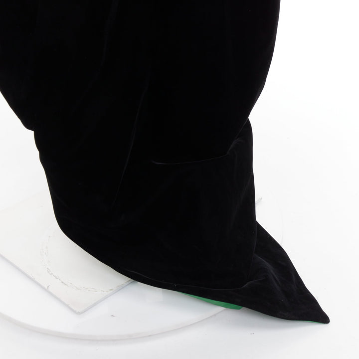 ALEXANDRE VAUTHIER COUTURE AW2020 Runway black velvet green velvet duchess  gown
