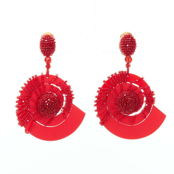 OSCAR DE LA RENTA red beaded acrylic spiral shell dangling clip on earrings pair