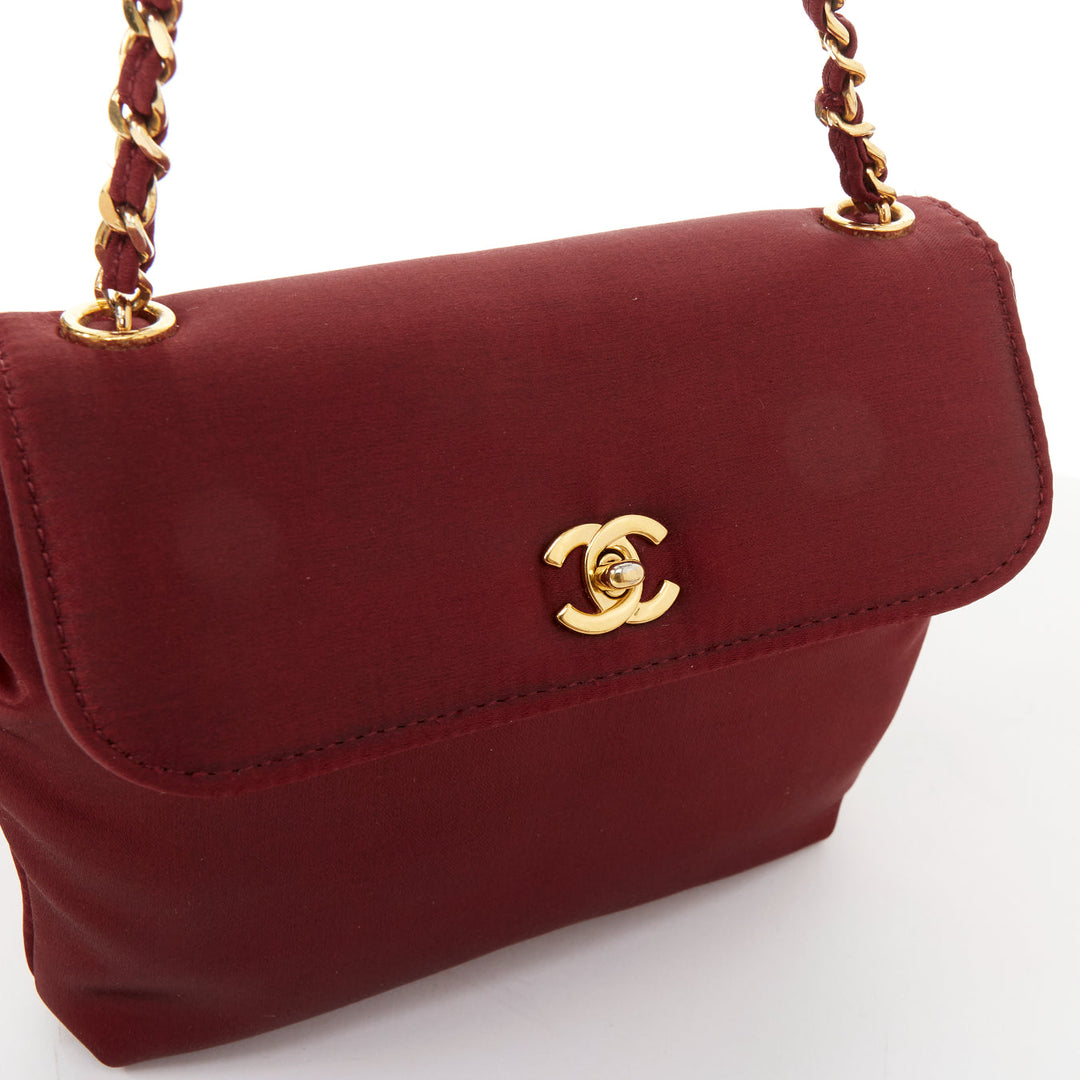 CHANEL 1990 Vintage burgundy satin envelope CC turnlock chain shoulder bag