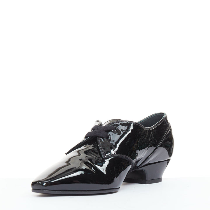 CHANEL 2018 Runway Forest Fairies black patent pointed square toe oxford EU37.5