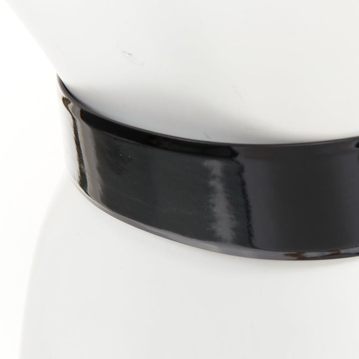 GUCCI 2008 Queen dual horseshoe buckle black patent leather wide corset belt XS