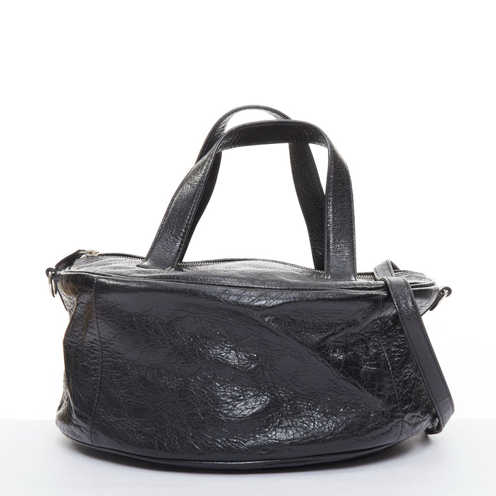 BALENCIAGA 2017 Arena Round Air S Hobo black leather cylinder crossbody bag