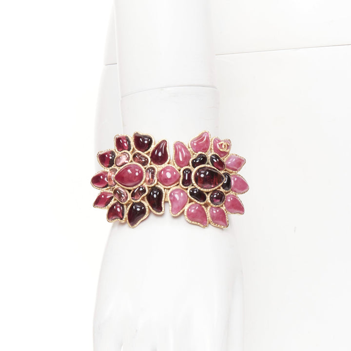 rare CHANEL 07A pink purple gripoix glass flower CC gold tone cuff bracelet