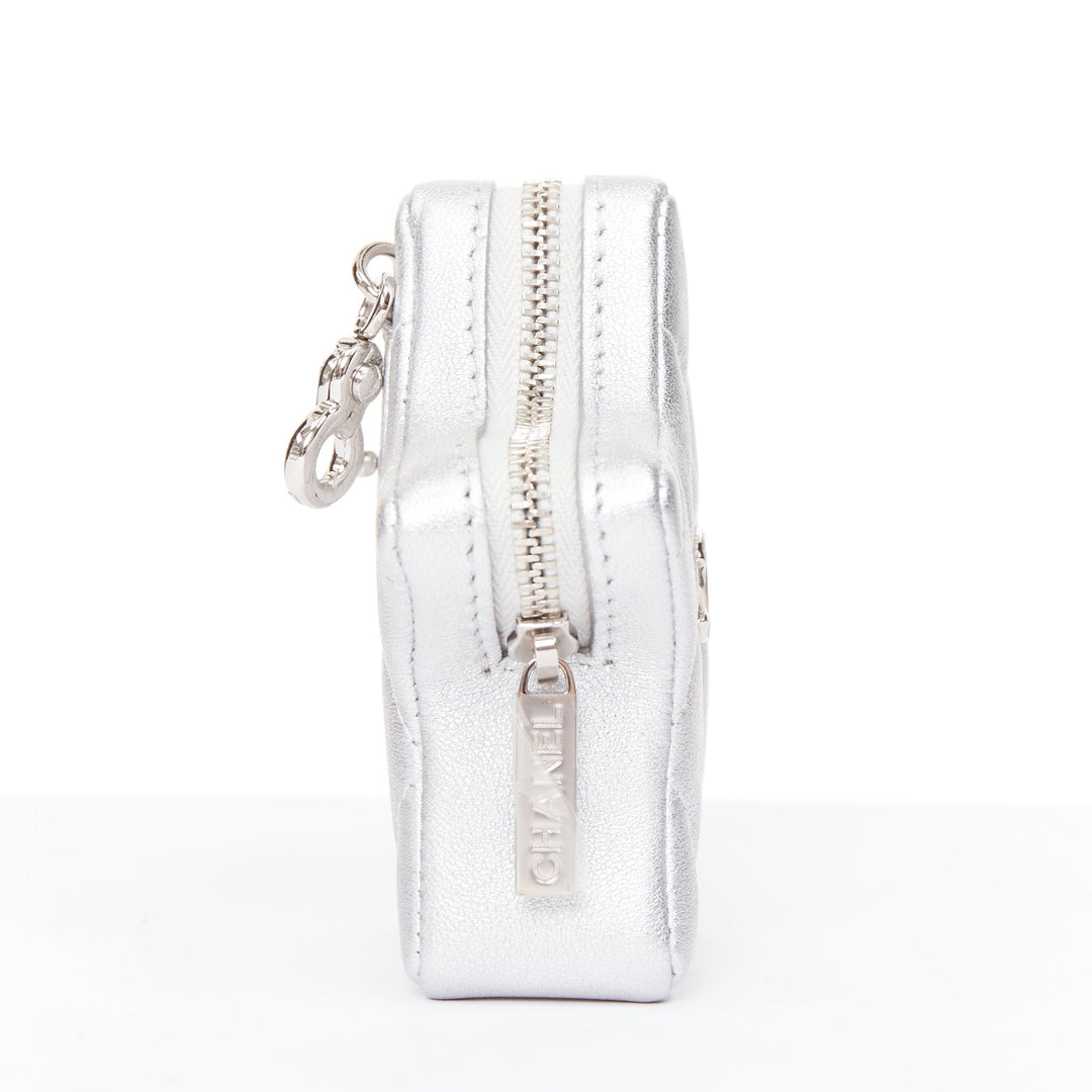 CHANEL 2024 Walk of Fame silver lambskin leather CC logo star small coin purse