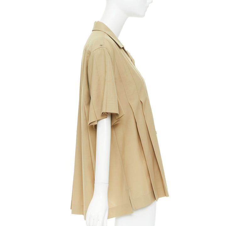 SACAI 2023 Runway khaki pleated pocketed short sleeve suiting boxy shirt JP1 S