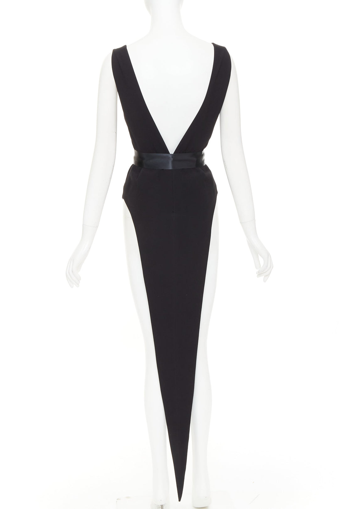 ALEXANDRE VAUTHIER COUTURE 2021 Runway black plunge brooch belt slit bodysuit