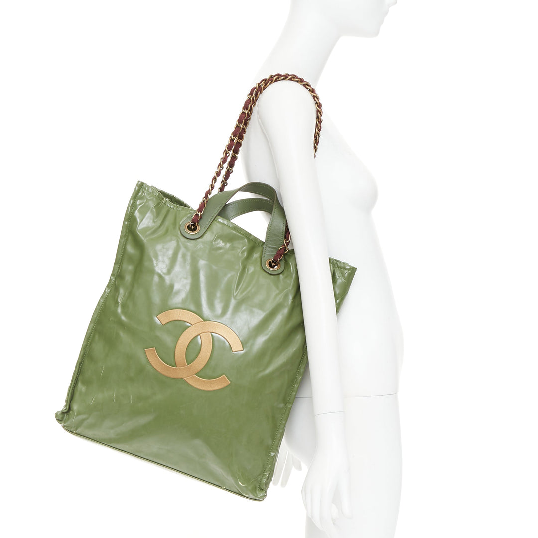 CHANEL 2011 Harrods Limited Edition Cabas green PVC North South Shopper bag