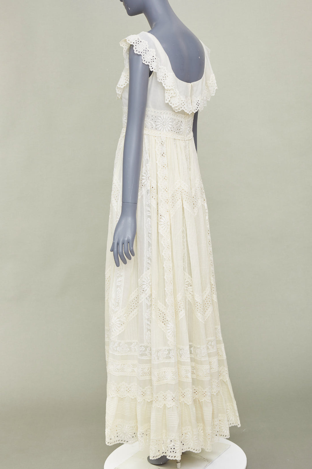 VALENTINO 2015 Runway Bridal ivory cotton embroidered pleated maxi dress IT40 S