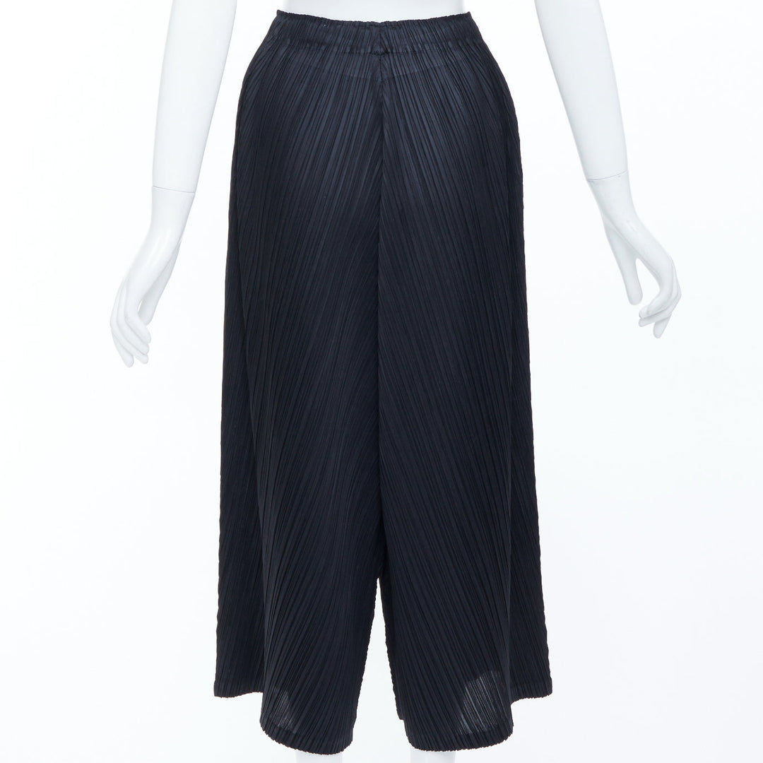 ISSEY MIYAKE Pleats Please black plisse elastic waist cropped pants JP3 L