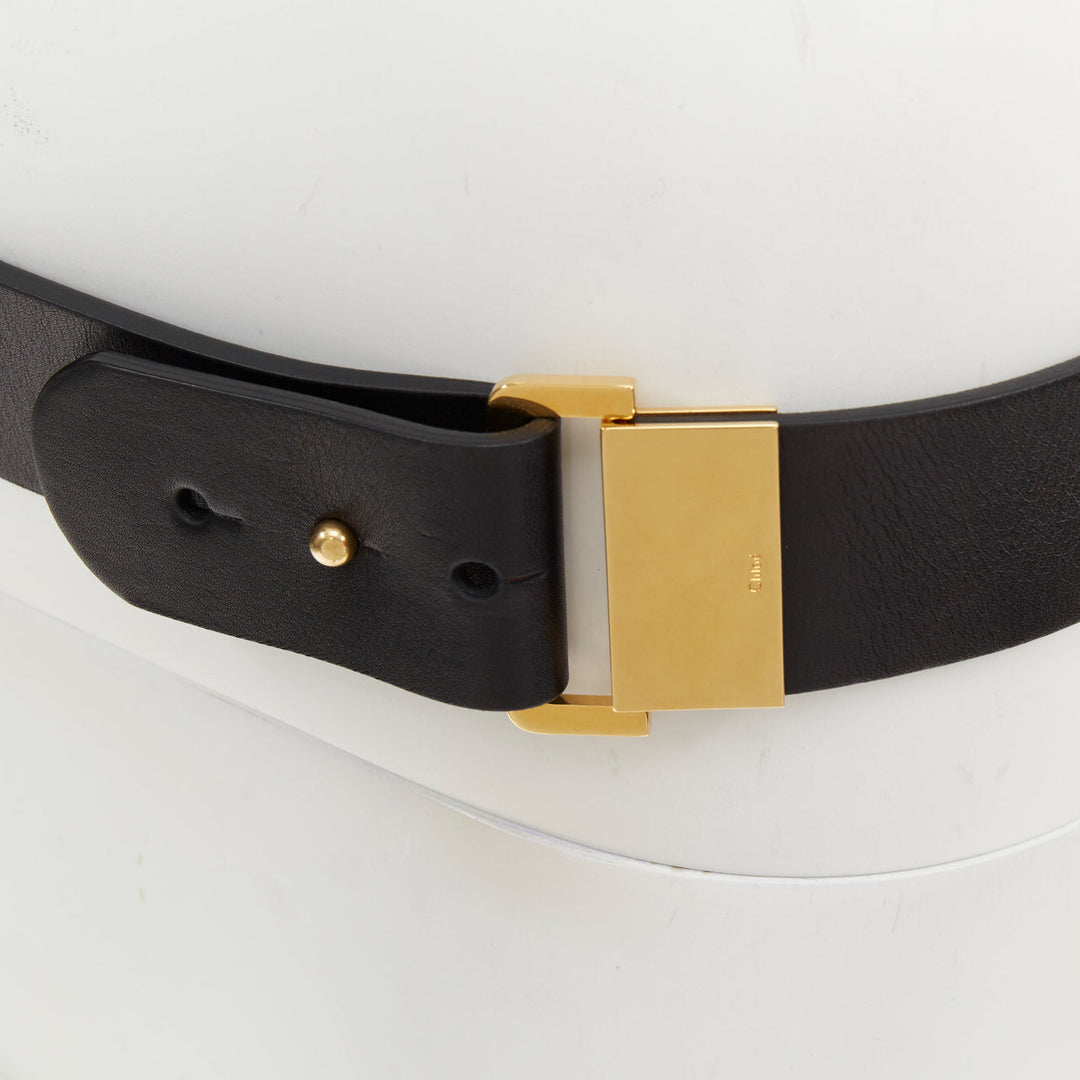 CHLOE 2011 dual peg dual gold plate accent smooth leather adjustable belt S