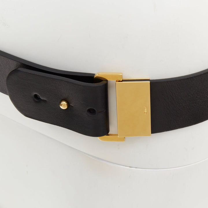 CHLOE 2011 dual peg dual gold plate accent smooth leather adjustable belt S