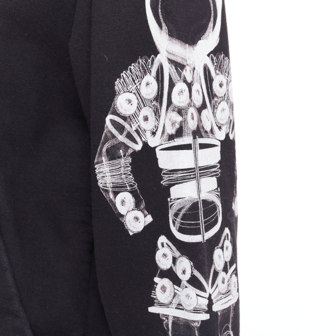 rare CHANEL 2017 Astronaut print sleeve black cotton zip up hoodie FR46 2XL