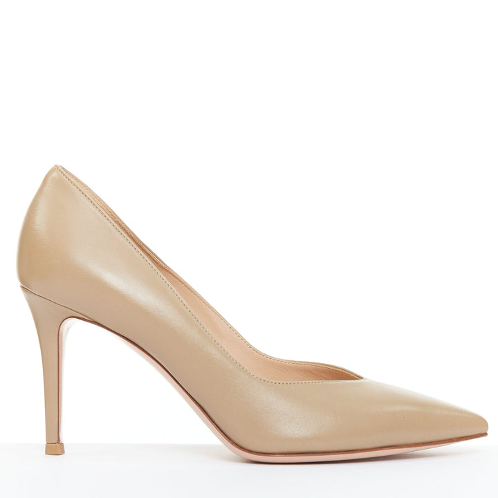 GIANVITO ROSSI dark beige leather V vamp point toe pumps EU37.5