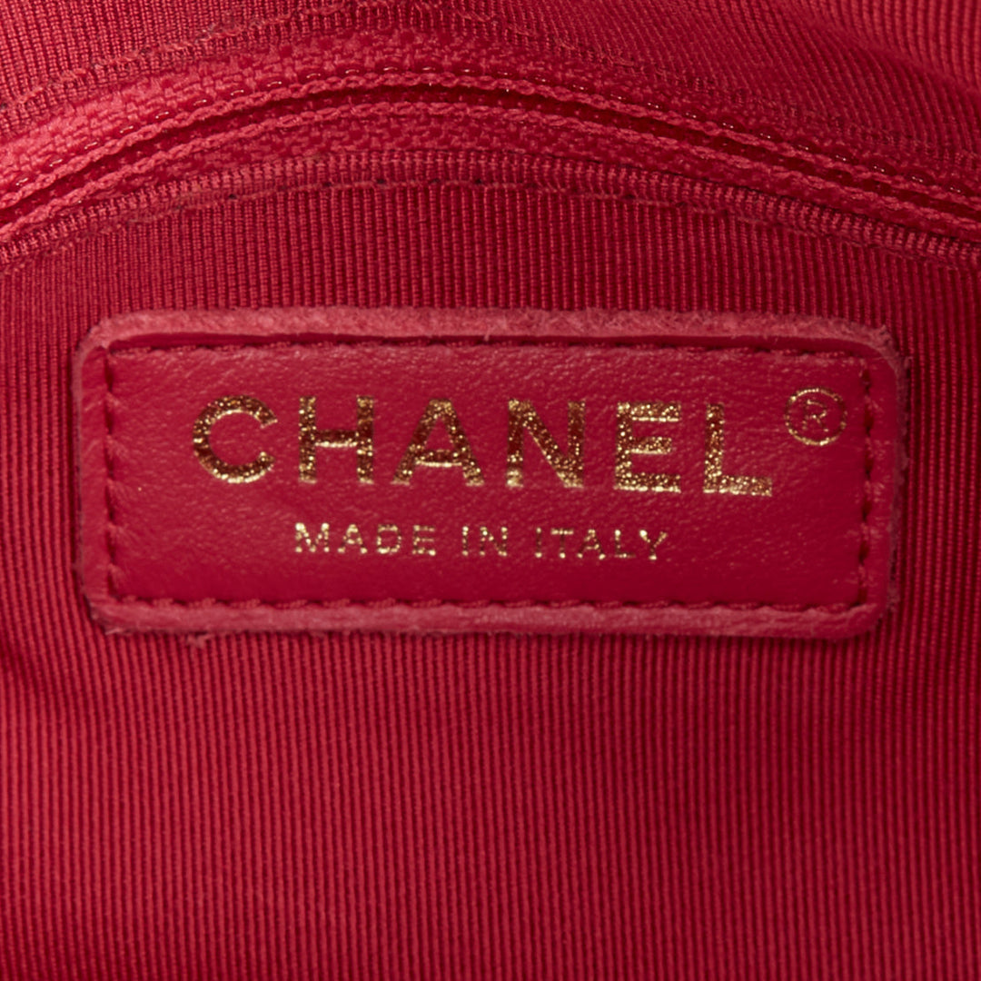 CHANEL 2020 Fashion Therapy Quilted Lambskin small gold hardware bowling bag