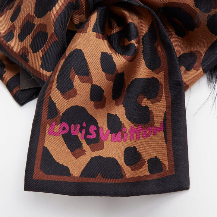 LOUIS VUITTON 2019 Stephen Sprouse black fur brown leopard graffiti collar scarf