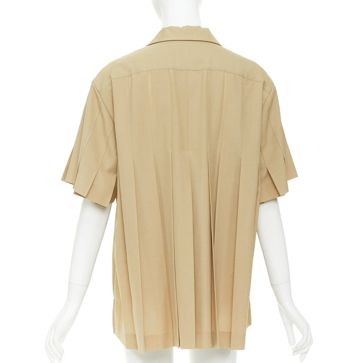 SACAI 2023 Runway khaki pleated pocketed short sleeve suiting boxy shirt JP1 S