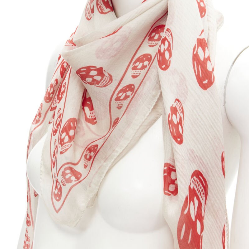 ALEXANDER MCQUEEN Signature skeleton skull light grey red silk scarf