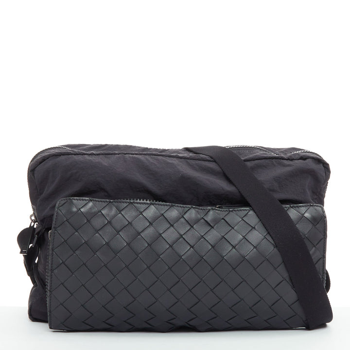 BOTTEGA VENETA Intrecciato Foldable black nylon woven leather messenger bag
