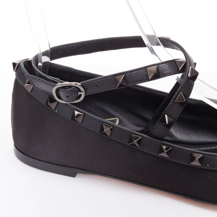 VALENTINO Rockstud nero black satin leather studded cross ballet flats EU37.5
