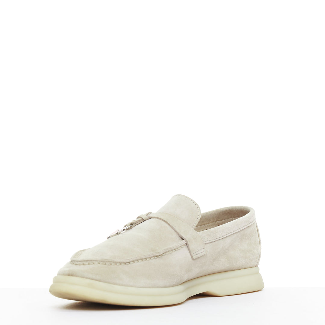 LORO PIANA Summerwalk Chamslofer sand suede Rabbit pendant loafers EU37
