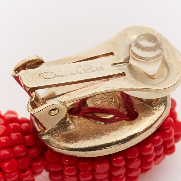 OSCAR DE LA RENTA red beaded tassel dangling chandelier clip on earrings pair
