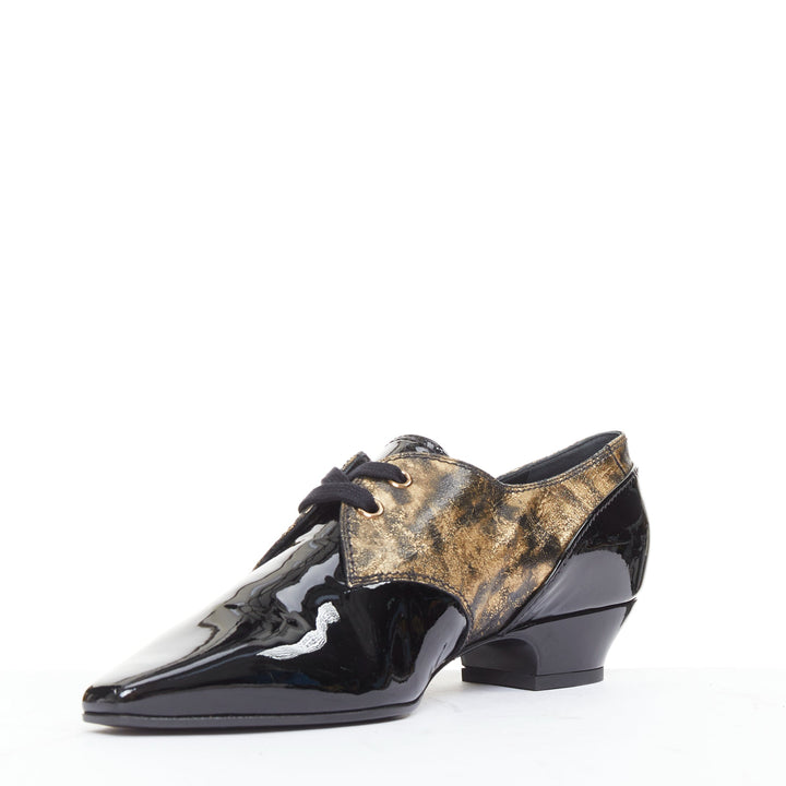 CHANEL 2018 Runway Forest Fairies black gold pointed square toe CC oxford EU38.5