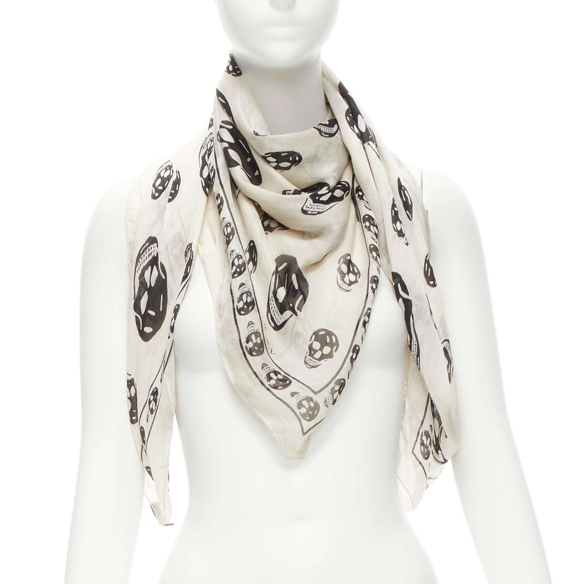 Alexander McQueen Cream Women Scarf JHROP Preloved Luxury