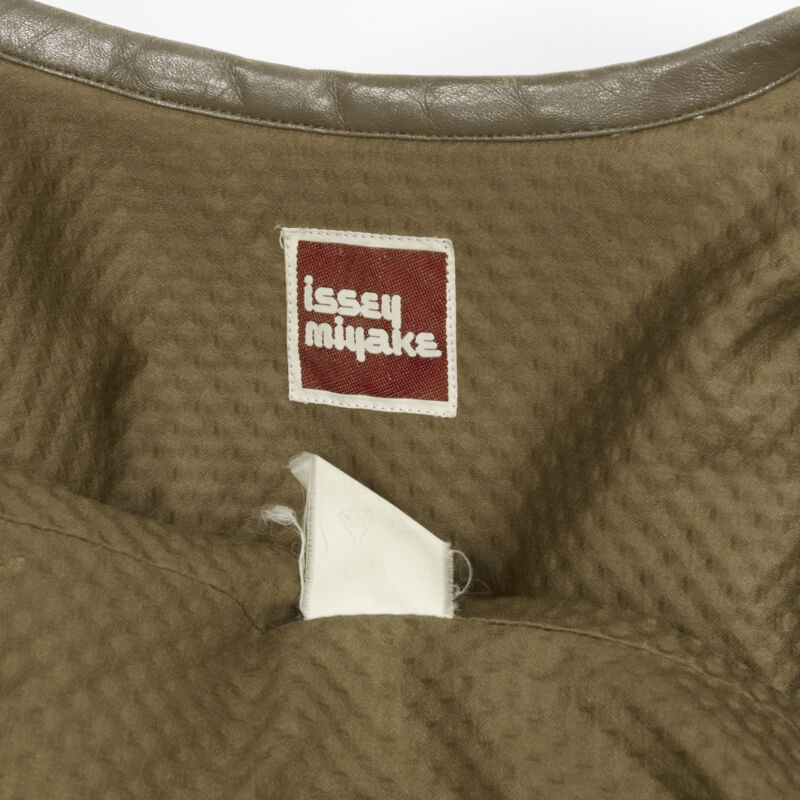 ISSEY MIYAKE 1980's Vintage brown waffle textured cloque leather trim jacket M