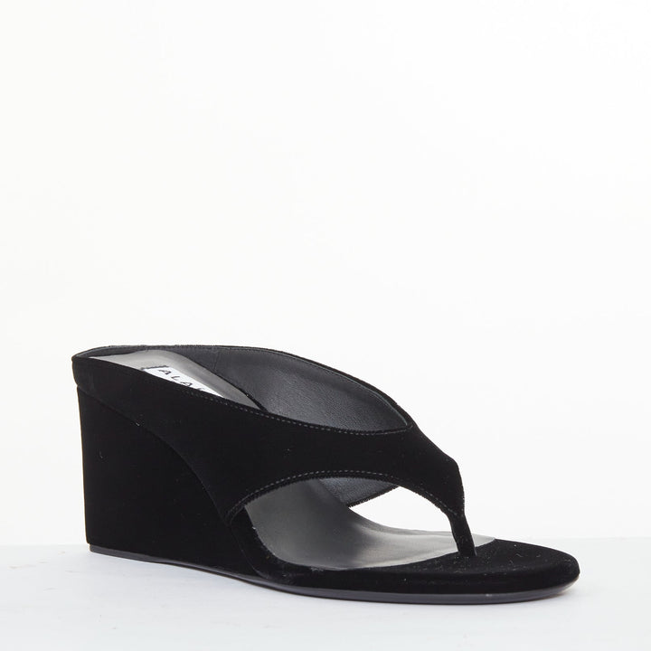 ALAIA 2023 Tong 75 black velvet sculptural thong wedge slip on sandals EU38