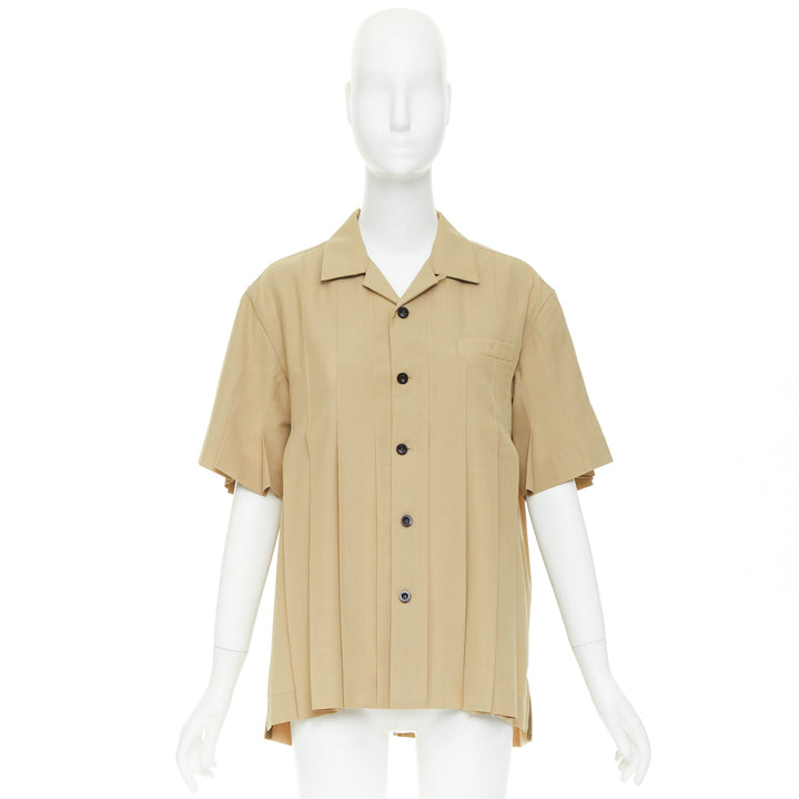 SACAI 2023 Runway khaki pleated pocketed short sleeve suiting boxy shirt JP1 S