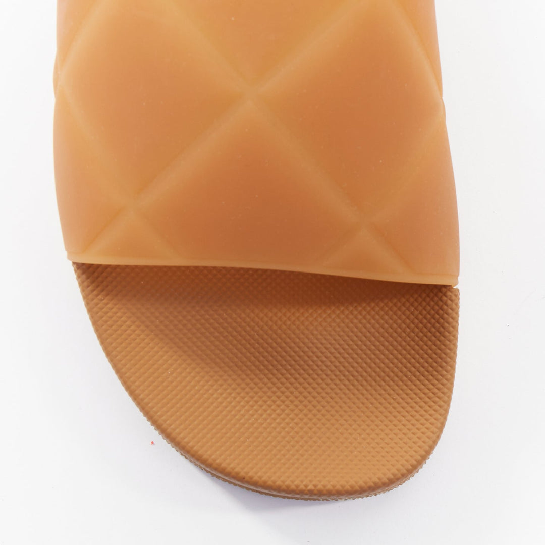 BOTTEGA VENETA 2020 Slider brown matelasse quilted pattern rubber slides EU42