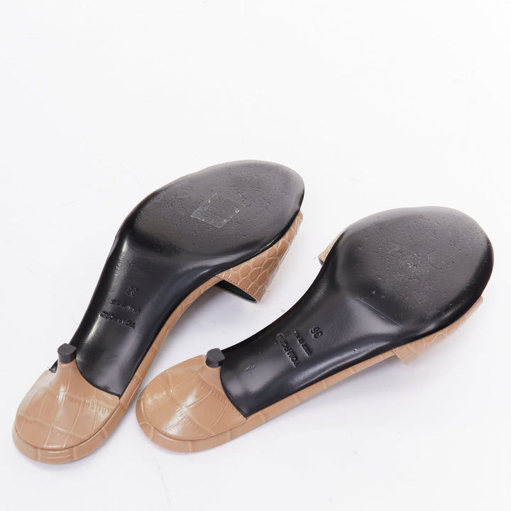 TOM FORD taupe croc embossed calfskin gold TF logo kitten heel sandal EU36
