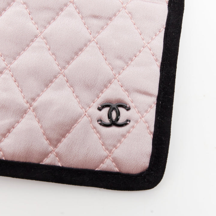 rare CHANEL pink 100% silk CC tear eyelash embroidery sleeping mask pouch set